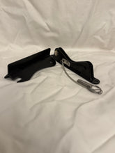 Load image into Gallery viewer, Quick Release Fire Extinguisher Mount
